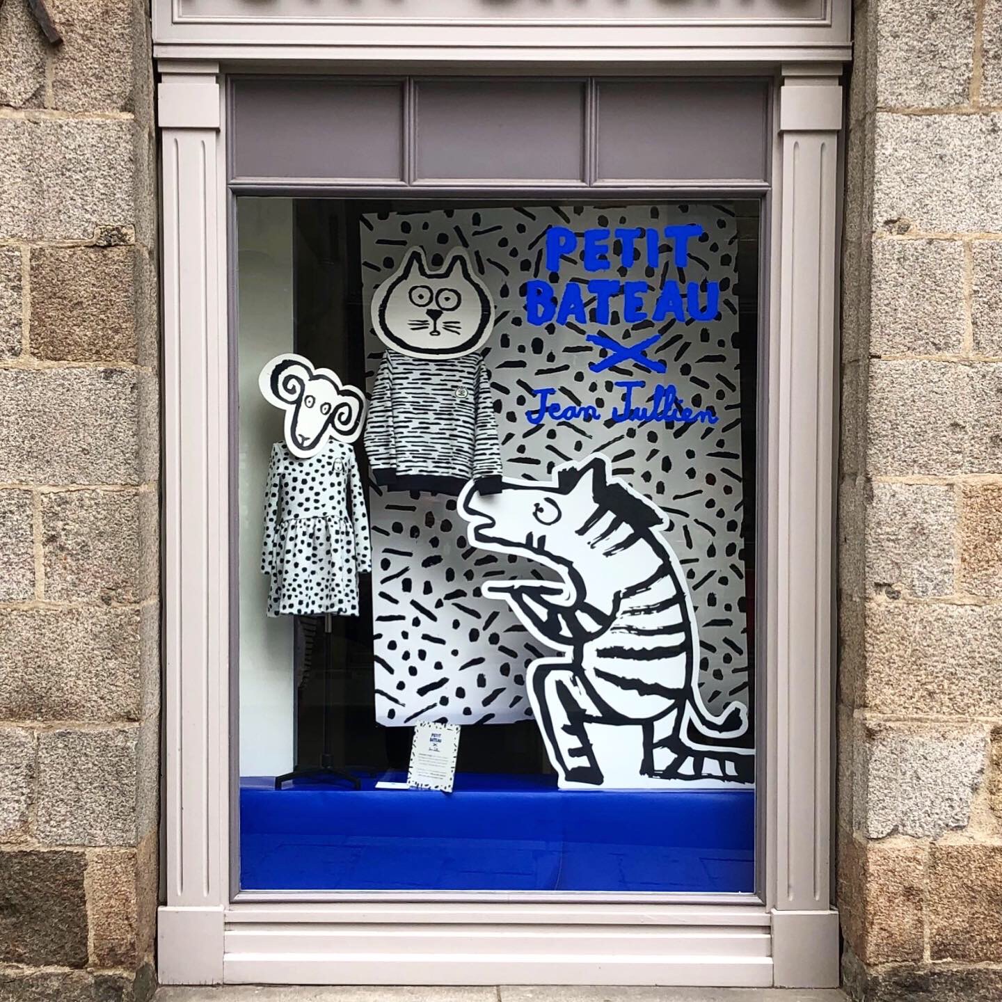 CC3C1BBA-5ECA-4445-8753-B9E0D476EFDE