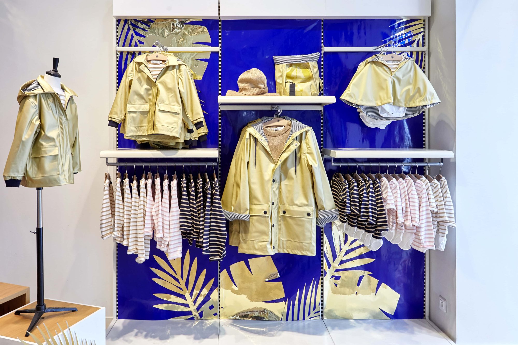 Lucieconan-Vitrine-Graphisme-Paris-Retail-PetitBateau-Iconicolor-13