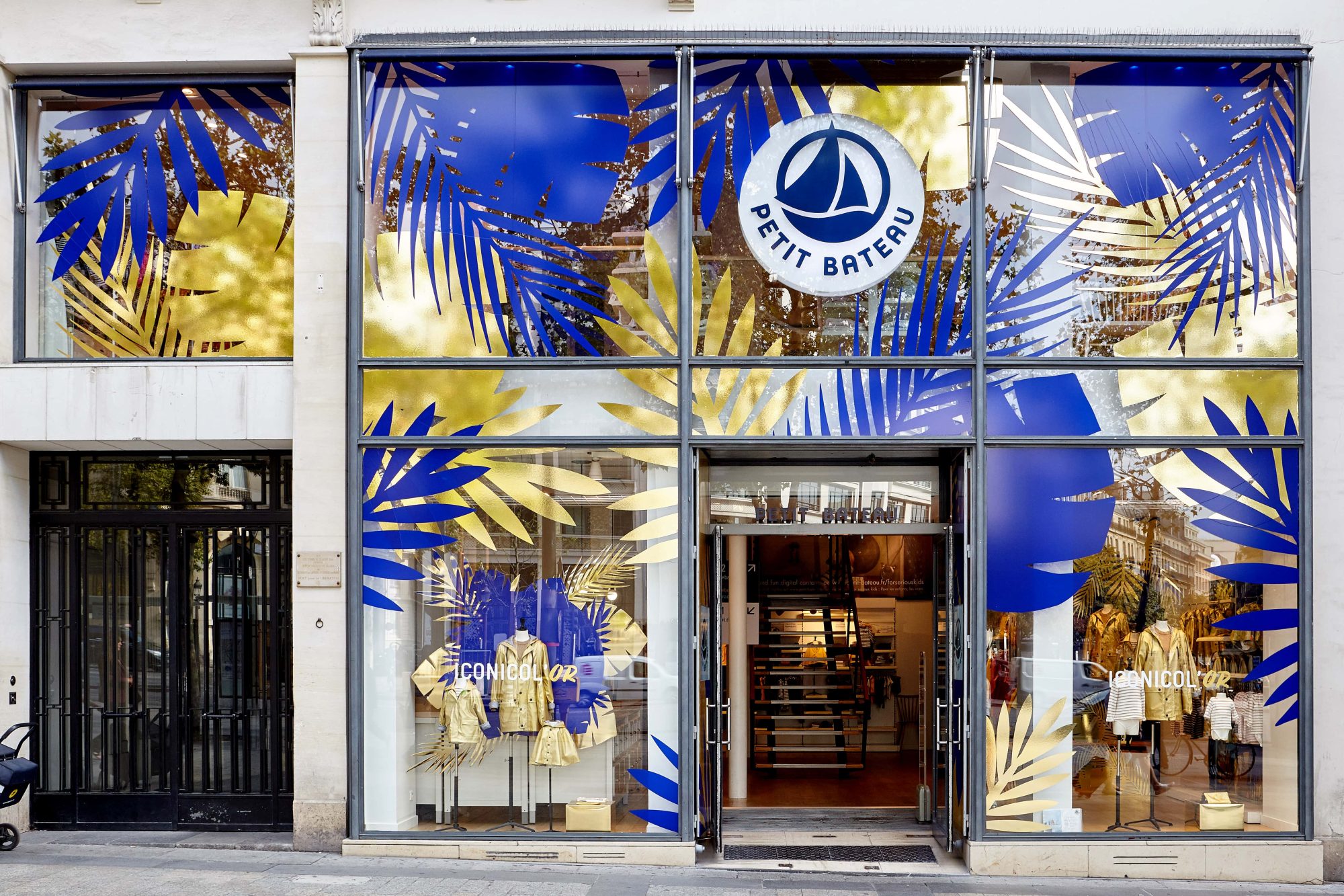Lucieconan-Vitrine-Graphisme-Paris-Retail-PetitBateau-Iconicolor-6