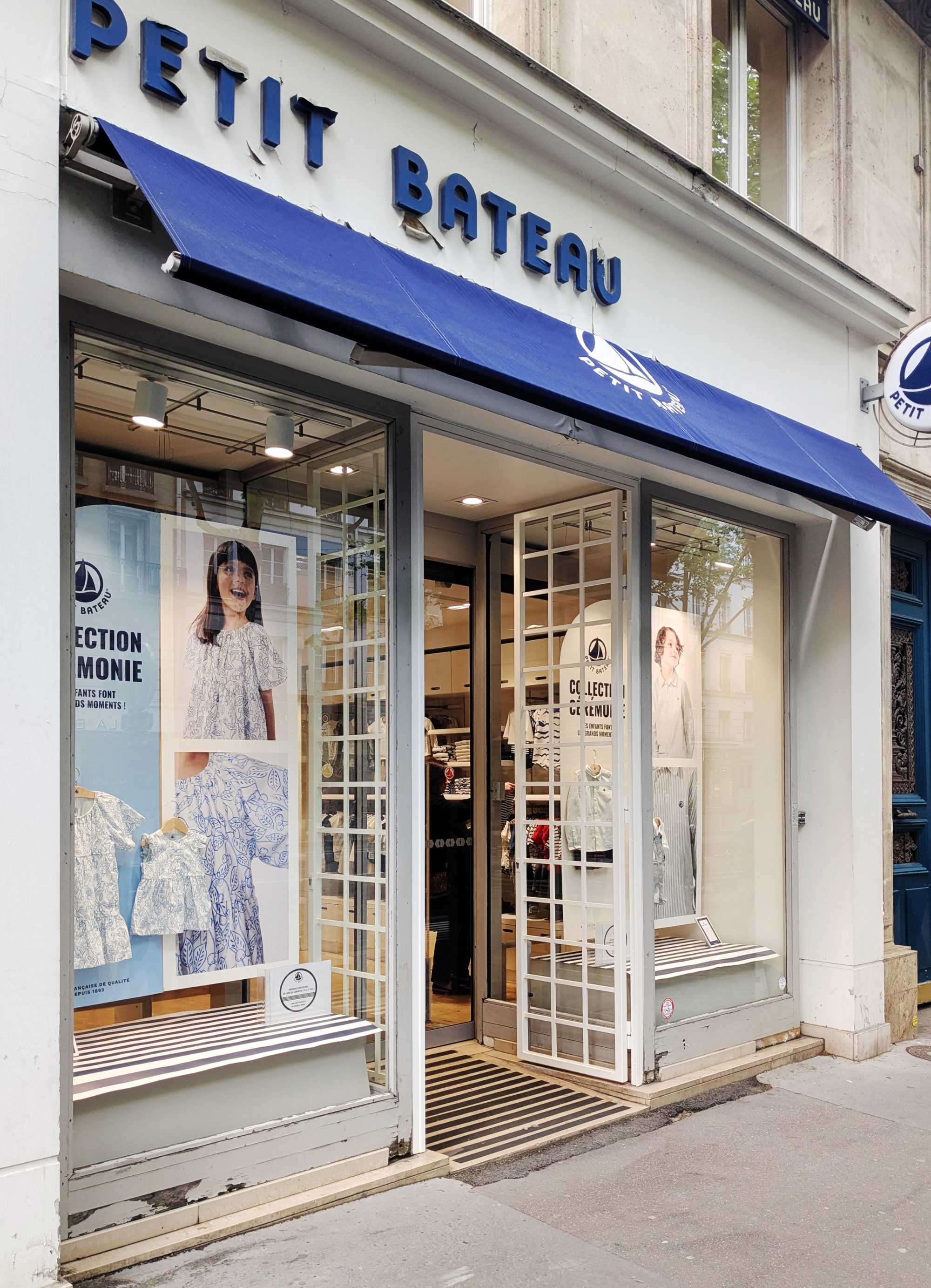 Petitbateau-vitrine-Lucieconan-Graphisme-Paris-8B